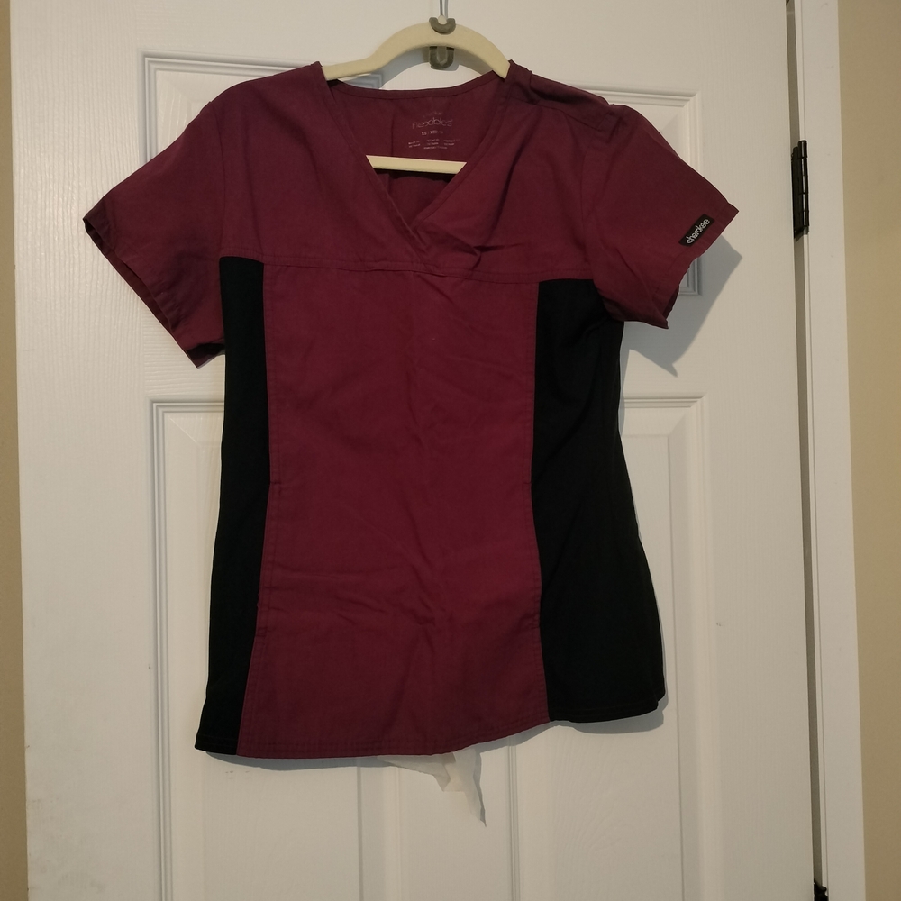 Cherokee Burgundy and Black Short Sleeve Top